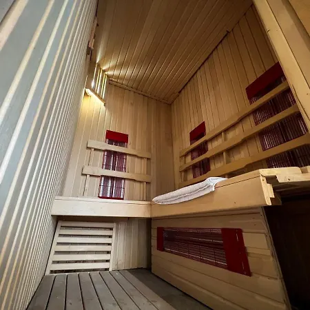 Apartment Casa Raya Warna