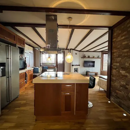 Casa Raya Apartment *