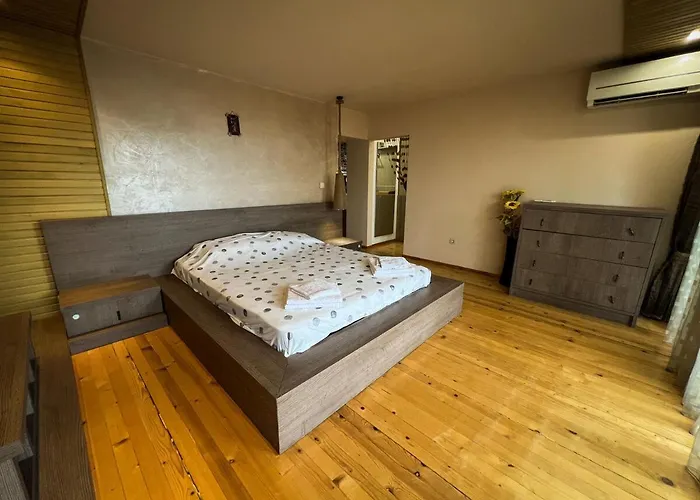 Casa Raya Apartment *